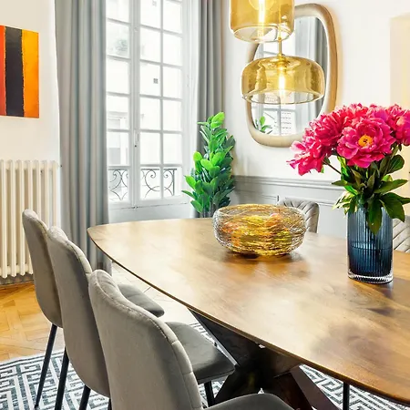 Appartamento Livinparis - Luxury 2 Bedrooms Le Marais I *