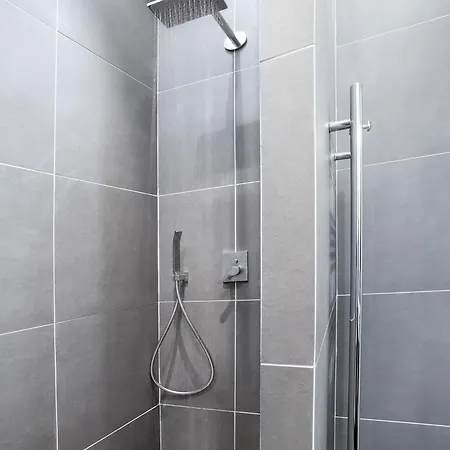 Appartamento Livinparis - Luxury 2 Bedrooms Le Marais I