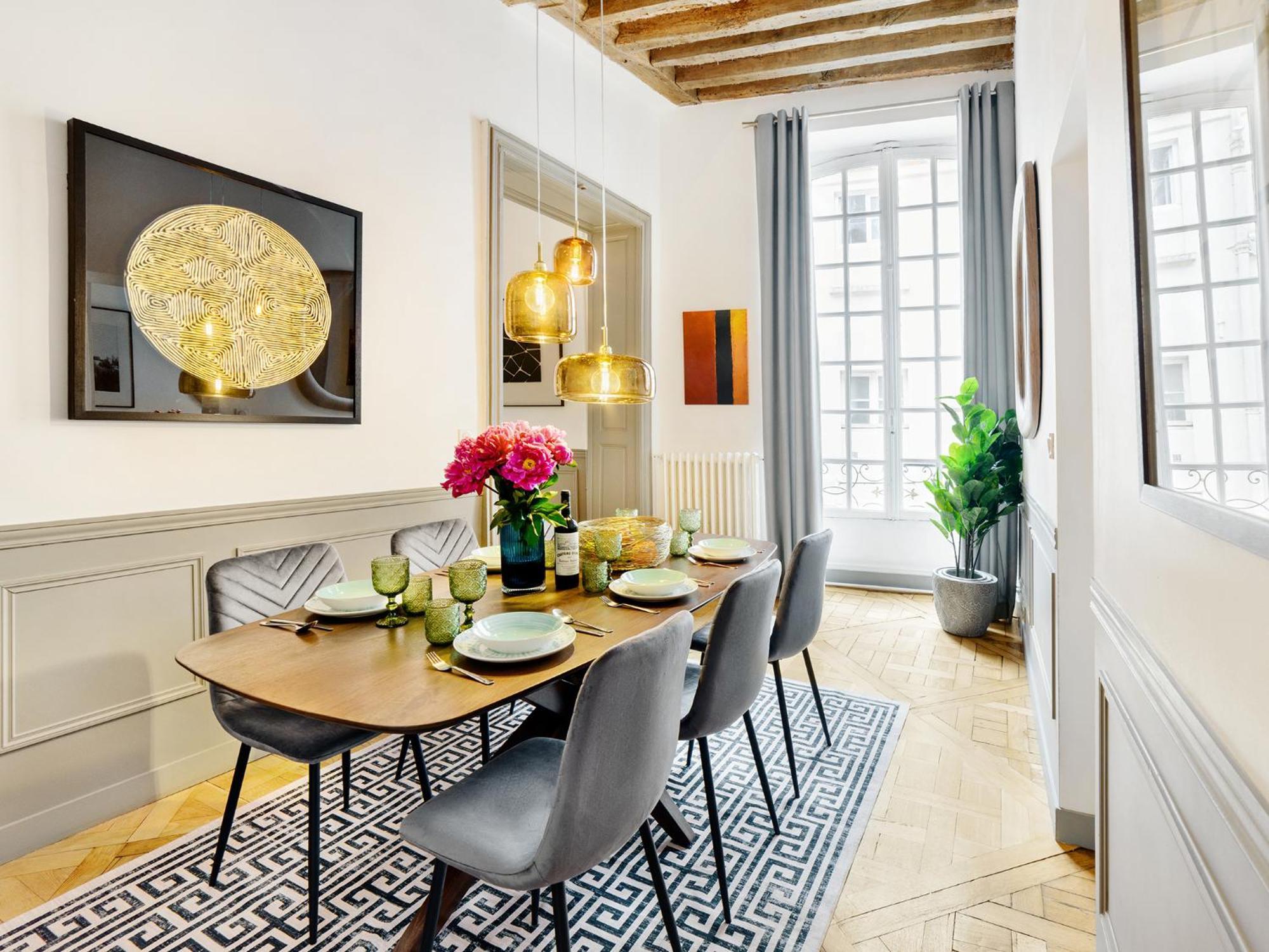 Livinparis - Luxury 2 Bedrooms Le Marais I
